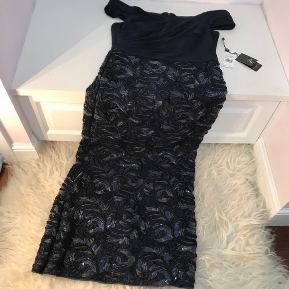 Adriana Papell off the shoulder top jersey long gown - Picture 7 of 8